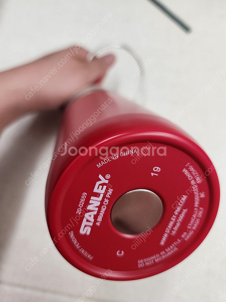스타벅스 홀리데이 스탠리 레드 보온병 500ml--3