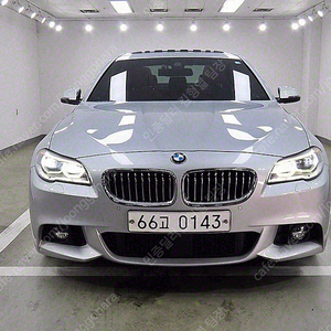BMW 5시리즈 중고 5시리즈 중고차 BMW 520D 중고 2016년식 520d M 에어로다이나믹 신용카드 차량구매