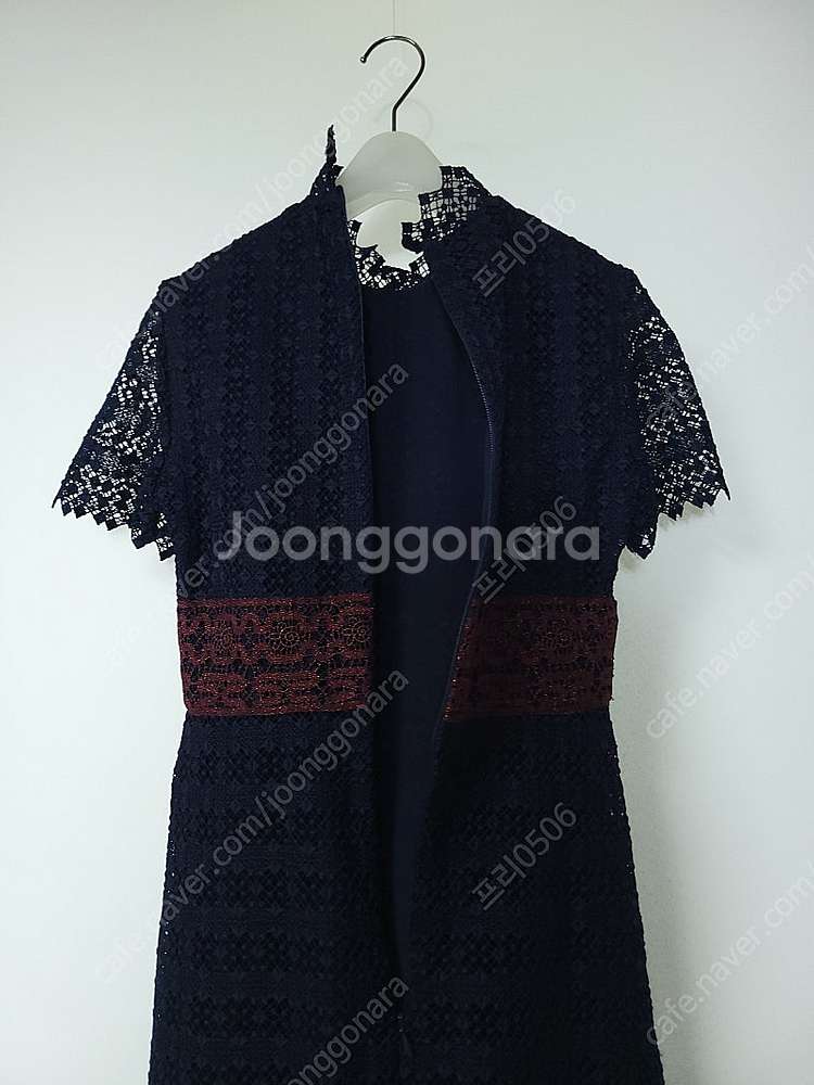 산드로 글리터 레이스 자수 원피스 1 사이즈--9