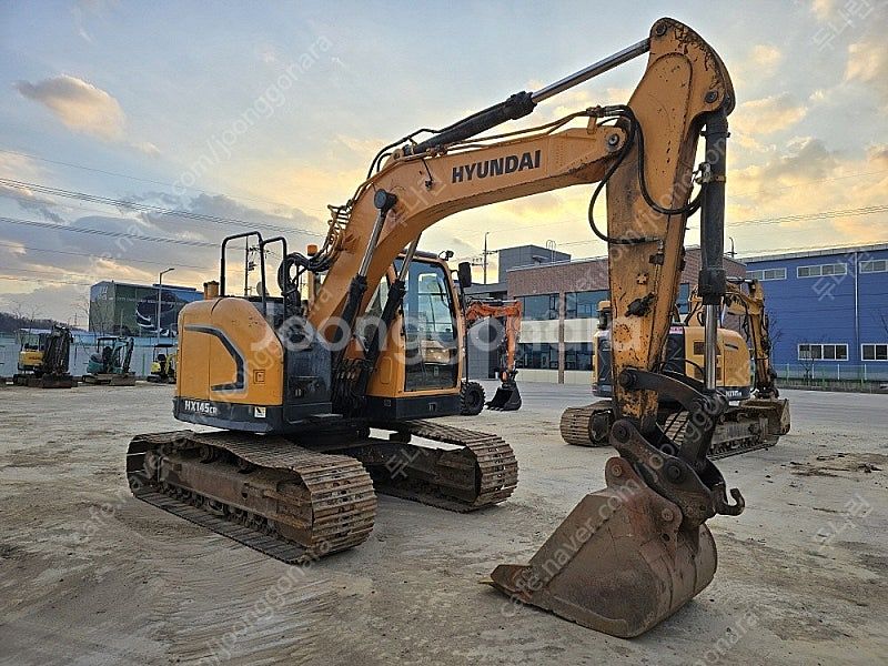 현대 HX145CR 2016년식 소선회 요소수 수리 0...--1