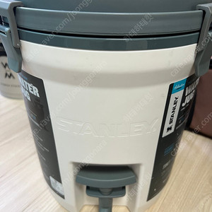 스탠리 워터저그 7.5L 화이트 수원 안산 직거래 가능