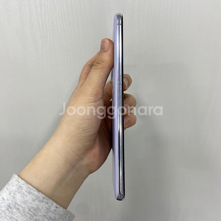 88233 갤럭시퀀텀2 128기가 바이올렛 팝니다 8만...--7