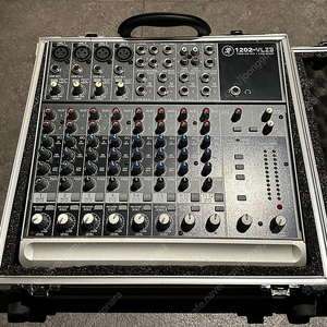 맥키 믹서 Mackie Mixer 1202 vlz3 판매합니다.