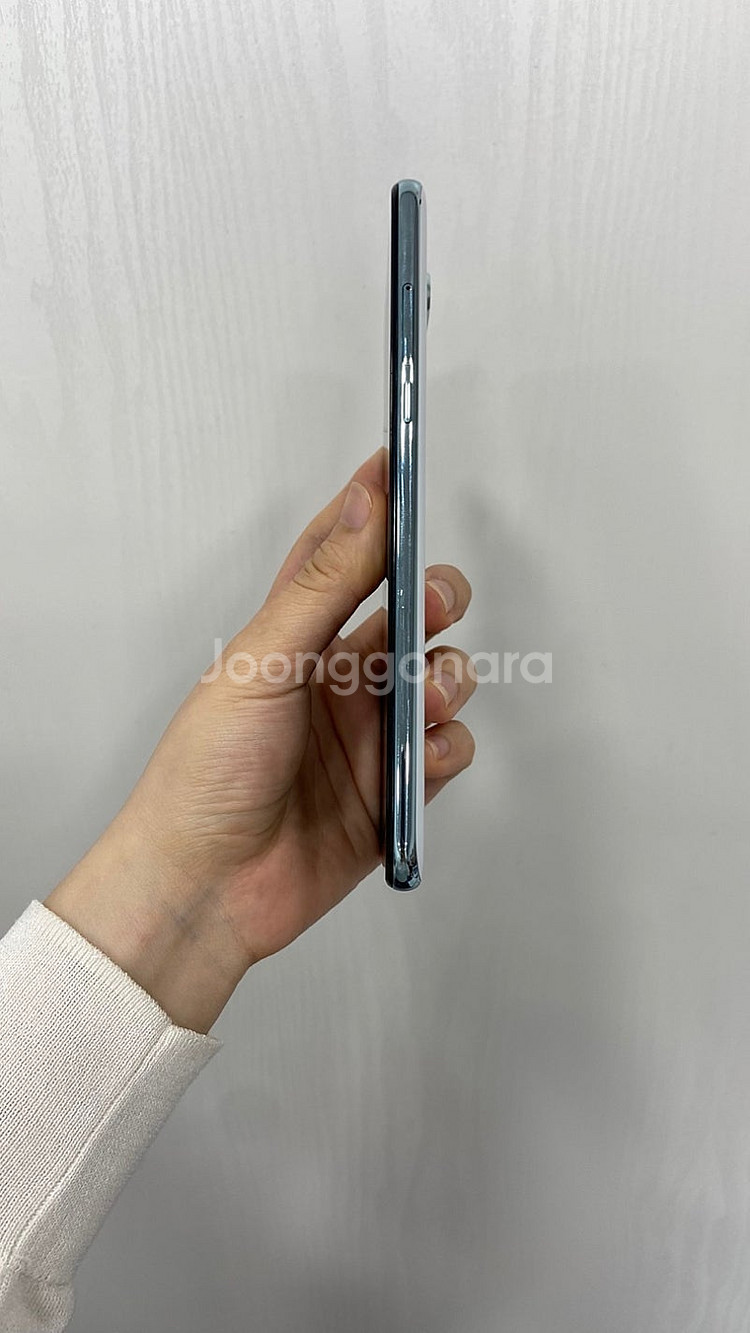 92168 A급. Q630 64기가 화이트 팝니다 5만...--4