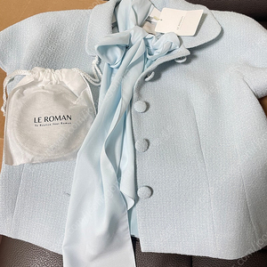 르로망 리본 트위드 슬리브캡 블루 쟈켓 2사이즈 (55) 새상품