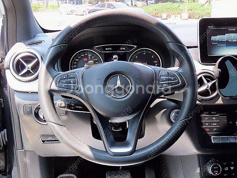벤츠 B클래스 (MY B) B200 d 중고차 판매합니...--7