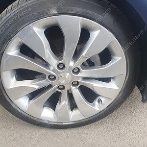 휠 타이어 교환하실분245 40 19인치 ㅡ17인치필요합니다.