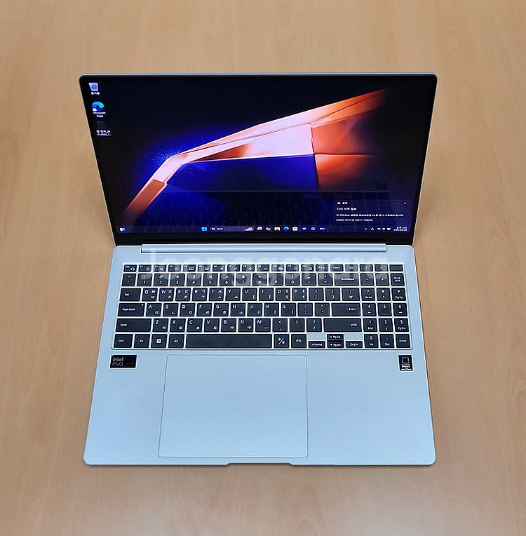 삼성전자 갤럭시북4프로 NT960XGK-KC71S 울트...--0