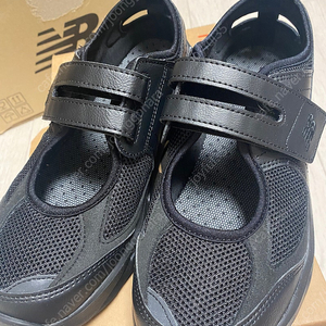 뉴발란스 브리즈 250