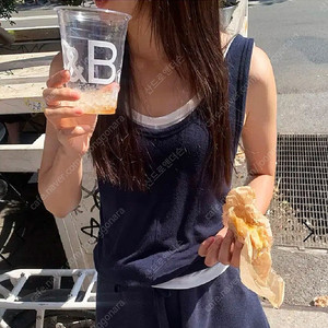 헤이그 매치스슬리브리스티,헤이그 크로셰가디건,Eter 자켓,쟈딕앤볼테르 스커트,션메익스클로스 원피스,엣지 자켓,COS 원피스,메이비베이비 링클나시탑,자라 데님원피스,치유의옷장 원피