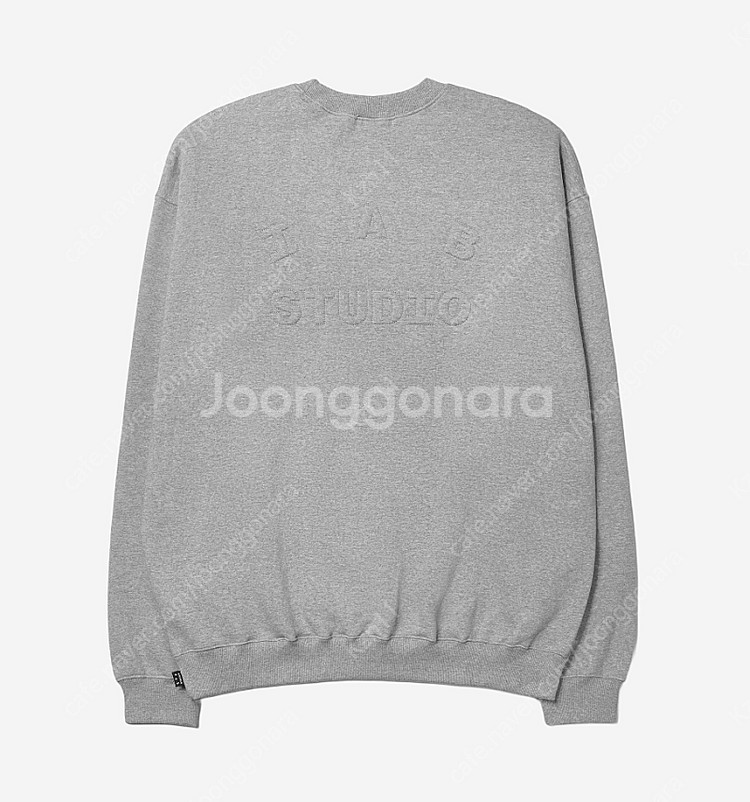 아이앱 스튜디오 엠보스드 스웨트셔츠 그레이--0