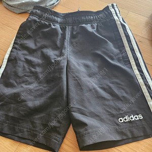 아디다스키즈 반바지 130