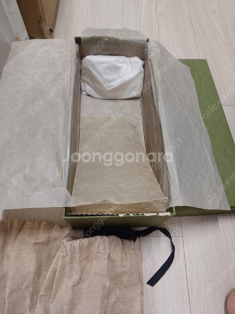 (새상품)구찌 쉐브론 여성 러버 쪼리 220--4