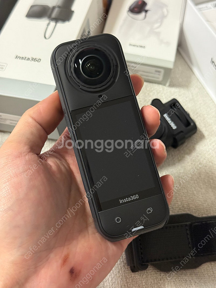 인스타360 x5 풀박스 및 악세사리--1