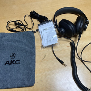 AKG K371-BT 헤드폰