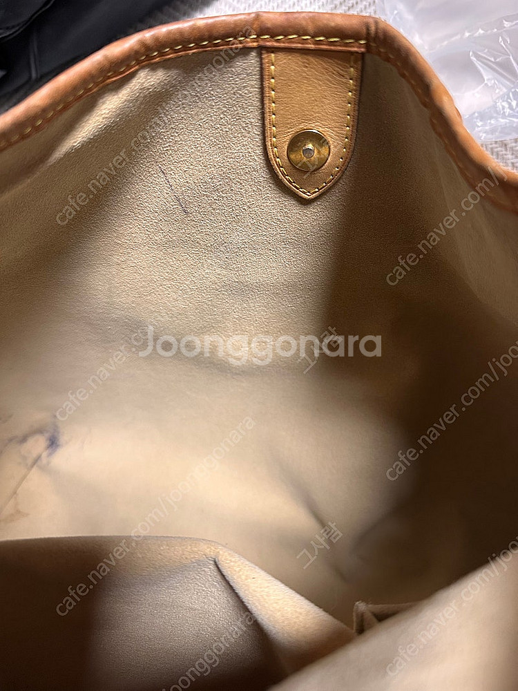 루이비통 갈리에라 숄더백 팝니다.--8