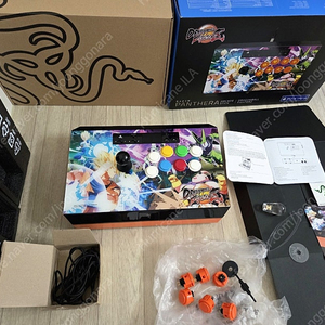 PCPS5PS4PS3중고레이저판테라,미개봉신품권바 옵시디언2아케이드조이스틱,신품sonyPS4ProUSB 단자확장허브,중고호리플라이트 스틱