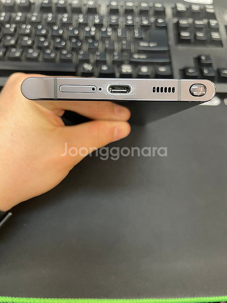 갤럭시S22울트라 블랙 256GB 상태좋은 중고35만팝...--5