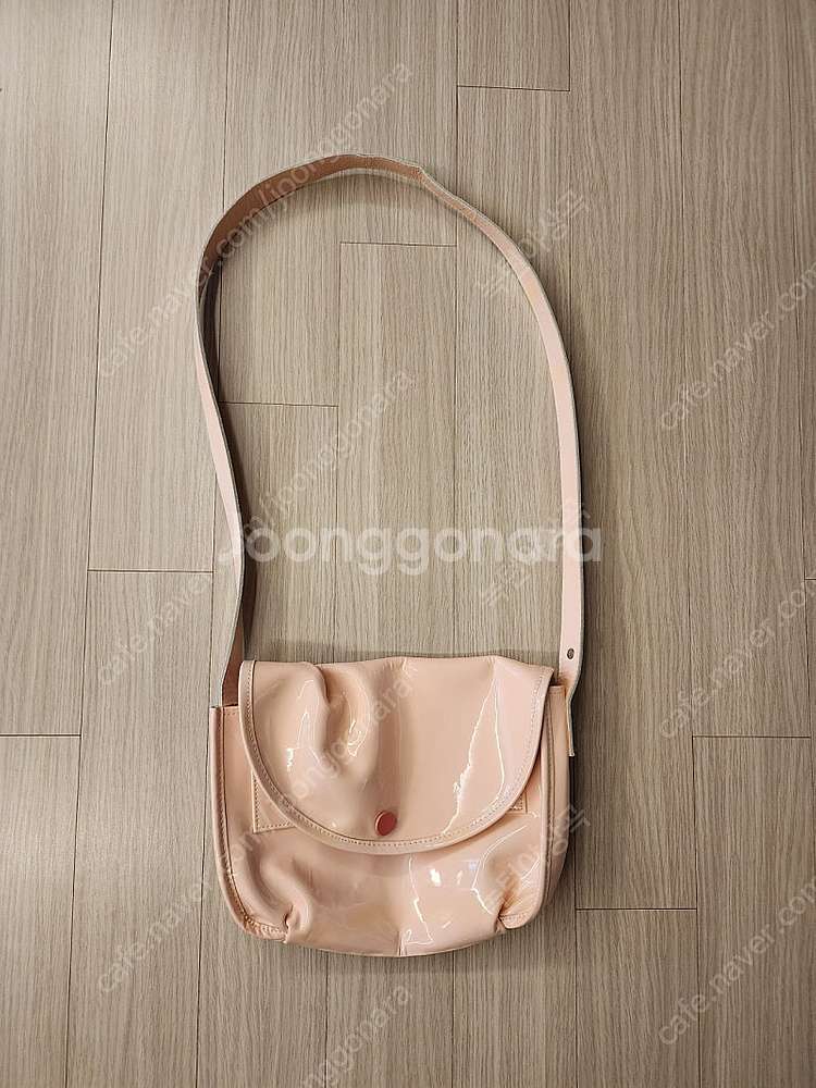 우트 탐베레 글리터백--0