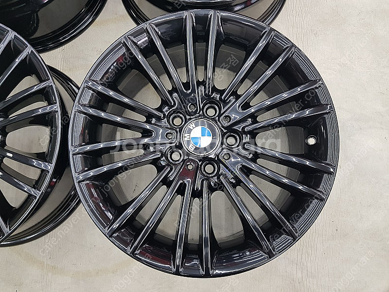 [판매]17인치 순정정품(중고)휠 BMW5시리즈 F10...--2