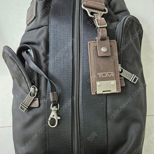 tumi 투미 슬링백