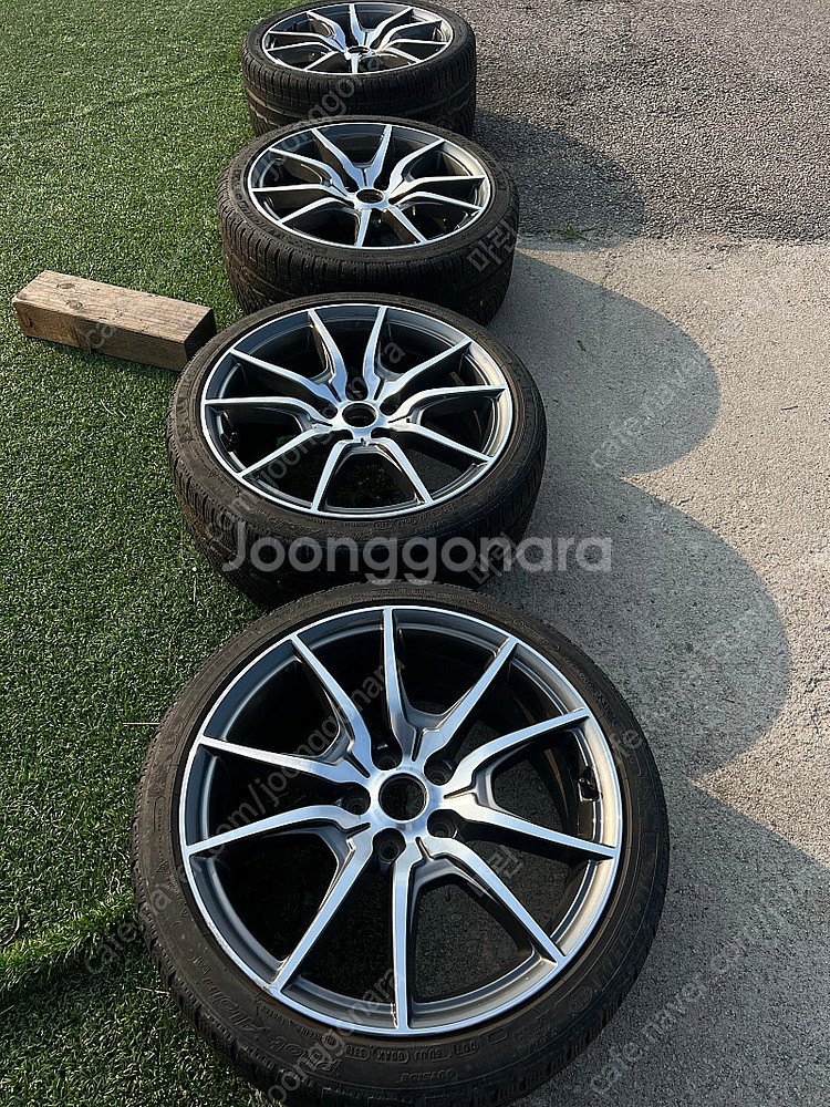 더뉴 g70 순정휠+미쉐린 윈터 한세트 저렴하개 팔아요--0