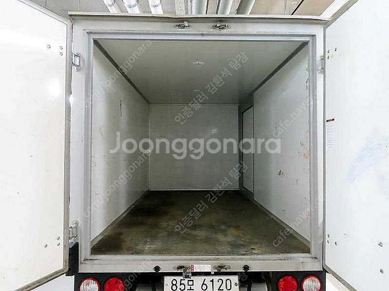 중고 봉고3 1톤 내장탑차 흰색 2019년식 32,02...--5