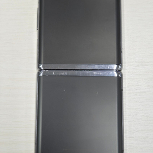 갤럭시 Z플립 5G 블랙색상 256용량 상태좋은 꿀매물 단말기 7만 판매합니다