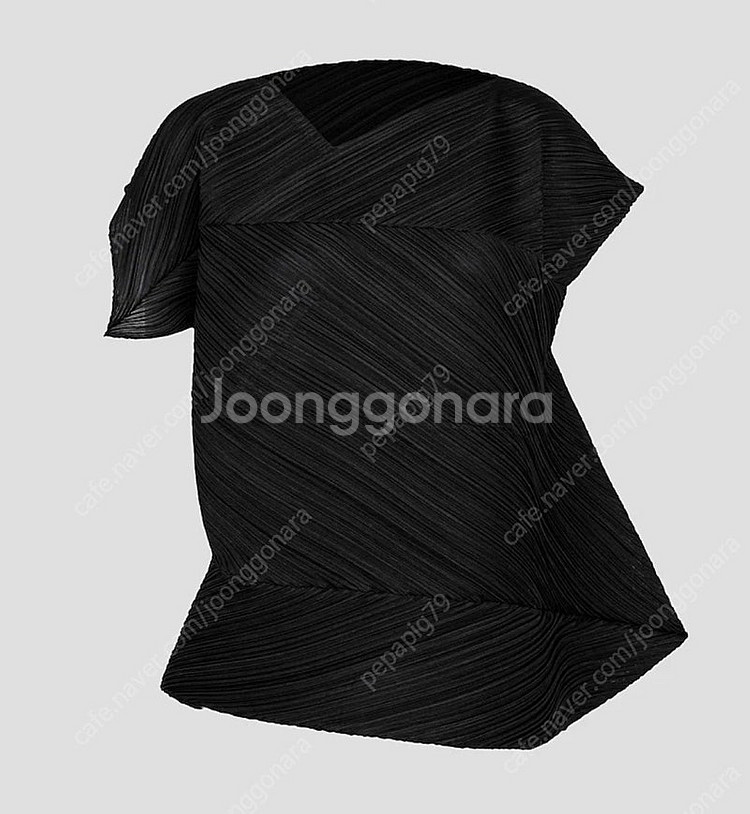이세이미야케 플리츠플리즈 탑 팜 탑 블랙 F사이즈--0