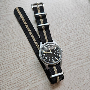 Militado ML07 필드워치