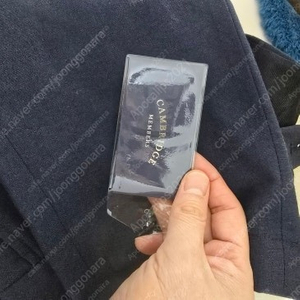 25ss 캠브리지 멤버스 네이비 여름 치노팬츠 82사이즈입니다. 새상품 1/3가격에 내놔요.