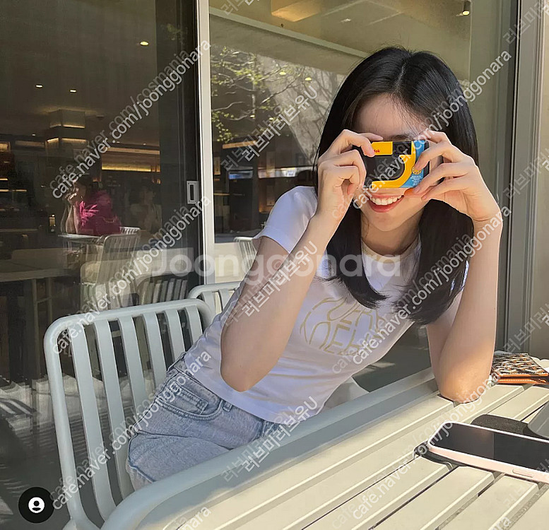 박지현 yuere 유에르 베이지 티셔츠 s--0