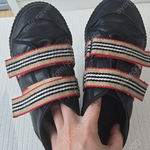 버버리 키즈 운동화 33사이즈