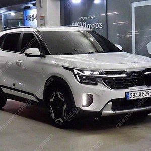 셀토스 중고 셀토스 소형SUV 중고 흰색 2024년식 15,119km 가솔린 1.6 터보 2WD 시그니처 법인차량 구매가능