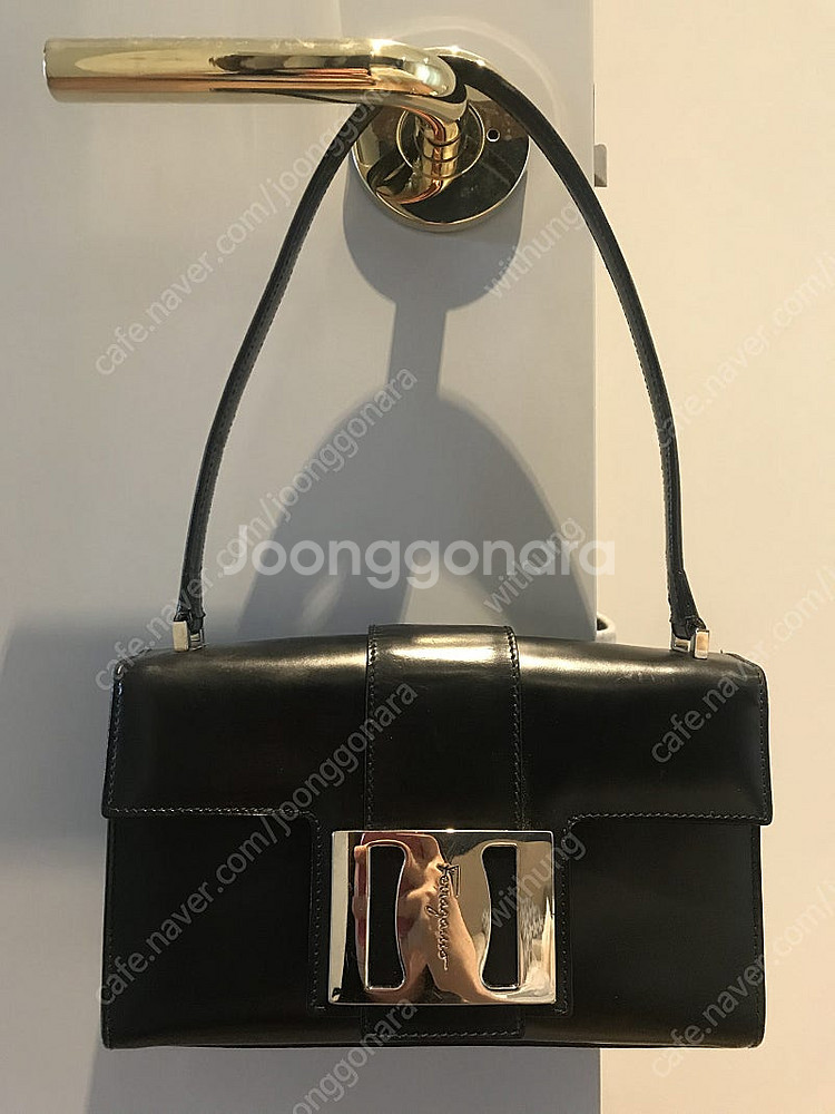 페레가모 핸들 핸드백--0