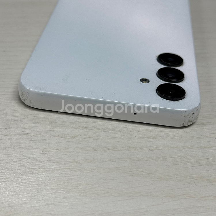 갤럭시점프3 화이트 128용량 상태좋은폰 가성비 꿀매물...--4