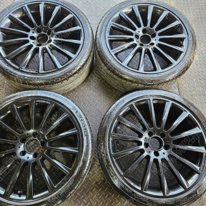 19인치 벤츠C클래스 쿠페 AMG 마차 유광블랙 순정휠타이어 조합 1대분