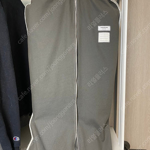 톰브라운 시그니처 클래식 수트 급처합니다. 싸게 가져가세요. 마지막가격입니다. 이미지