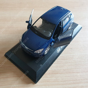 WELLY HYUNDAI i30 BLUE 1:34 DIE CAST