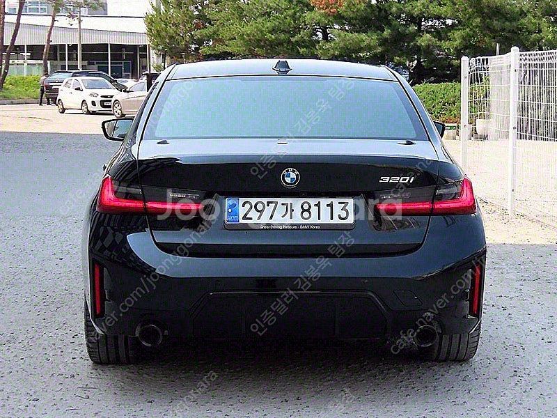 BMW 3시리즈 중고 BMW 중고 BMW 3시리즈 중고차 할부가능 검정색 2023년식 26,074km 320i M ...--4