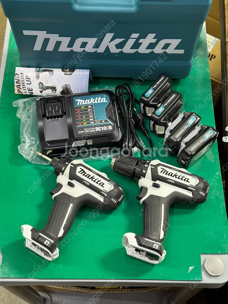 마끼다 12V/2.0Ah 리튬배터리 2개 - BL102...--1