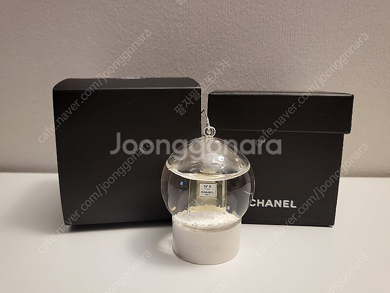 정품) 새상품 샤넬 미니 스노우볼 (코스메틱)--0
