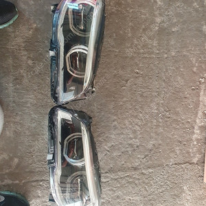 BMW F10 어댑티브LED 라이트 정품 좌우 통만 판매합니다.