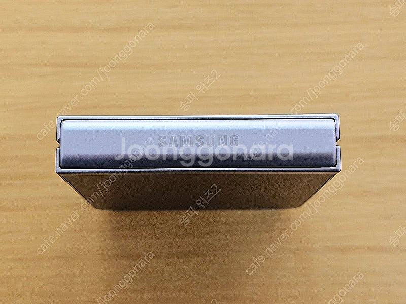<서울 송파> 삼성 갤럭시 Z플립6 256기가 실버 쉐...--2