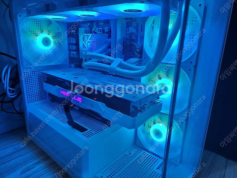 9800X3D 4080super 고사양 데스크탑 컴퓨터--2