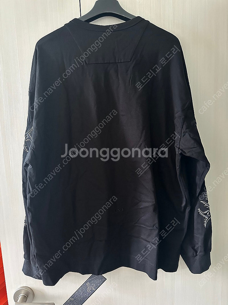 준지 뉴 오버핏 아카이브 자수 롱 슬리브 팝니다--2