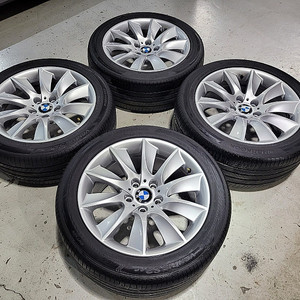 <판매> BMW F10 5시리즈 터빈18인치 순정휠타이어