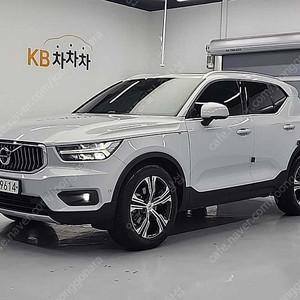 볼보 XC40 중고 T4 인스크립션 볼보중고차를 보다 저렴하게 이용하는 방법!! 중고차리스로 이용해보자. 법인사업자리스도 OK!! 개인사업자리스도 OK!!