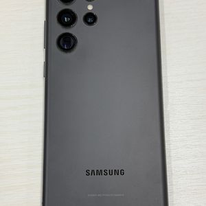 갤럭시 S22울트라 블랙색상 256용량 외관상태 새상품급 꿀매물 단말기 28만 판매합니다
