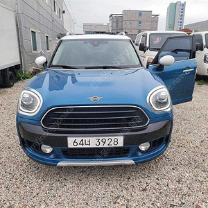 미니 컨트리맨 중고 컨트리맨 파란색 2018년식 38,417km 1.5 하이트림 수원중고차
